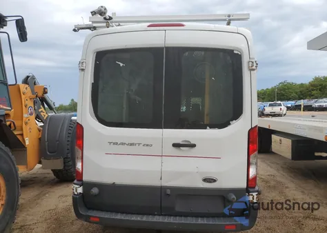 2015 Ford Transit T-250 из США, поврежденный, VIN 1FTCR2CM8FKA93926